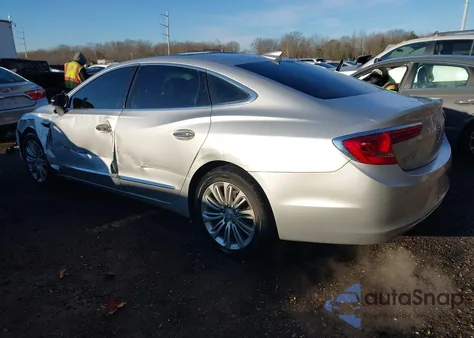 2018 Buick Lacrosse Essence z USA, uszkodzony, nr VIN 1G4ZP5SZ4JU136682